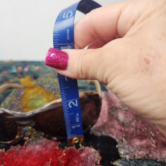 Chanel Sunglasses - Picture 7 of 9